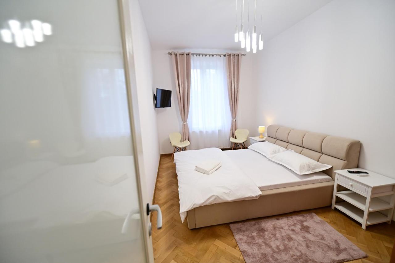 Flh - Kaly'S Place Sibiu Extérieur photo